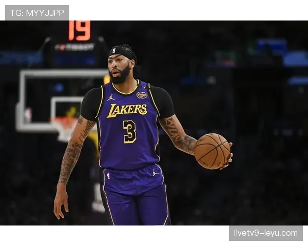 戴维斯边路端趋势引关注：球队如何借势提升比赛表现