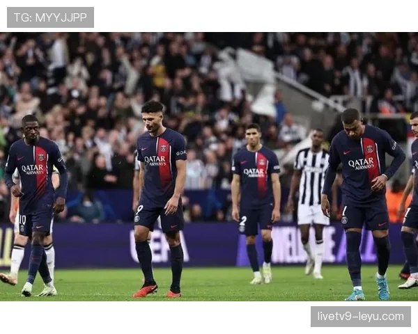 阿什拉夫与恩里克战术革新重塑现代足球攻防格局，表现亮眼引热议