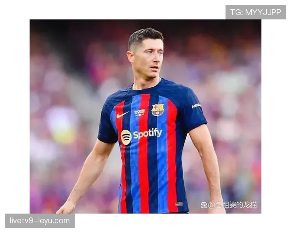 莱万多夫斯基或加盟迈阿密国际?转会传闻持续升温,未来动向引关注 莱万多夫斯基或加盟迈阿密国际?转会传闻持续升温,未来动向引关注