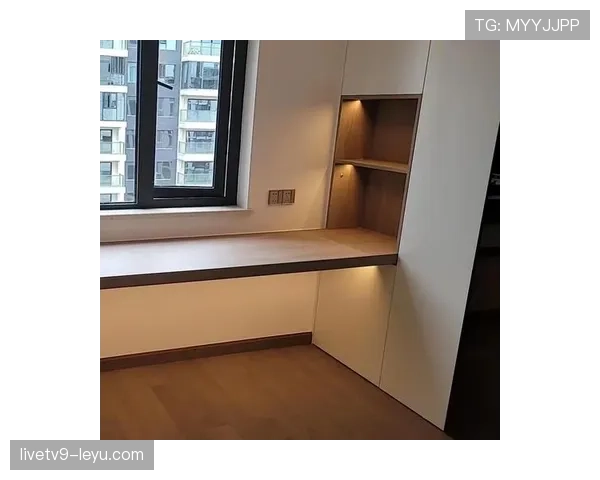 季丽萍家里那阵仗，光看鞋柜就感觉秒杀我整个衣柜了吧？